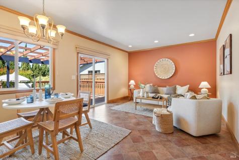 957 Mcnear Avenue Petaluma CA 94952