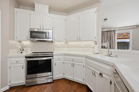 7237 16th Hole Drive Windsor CA 95492