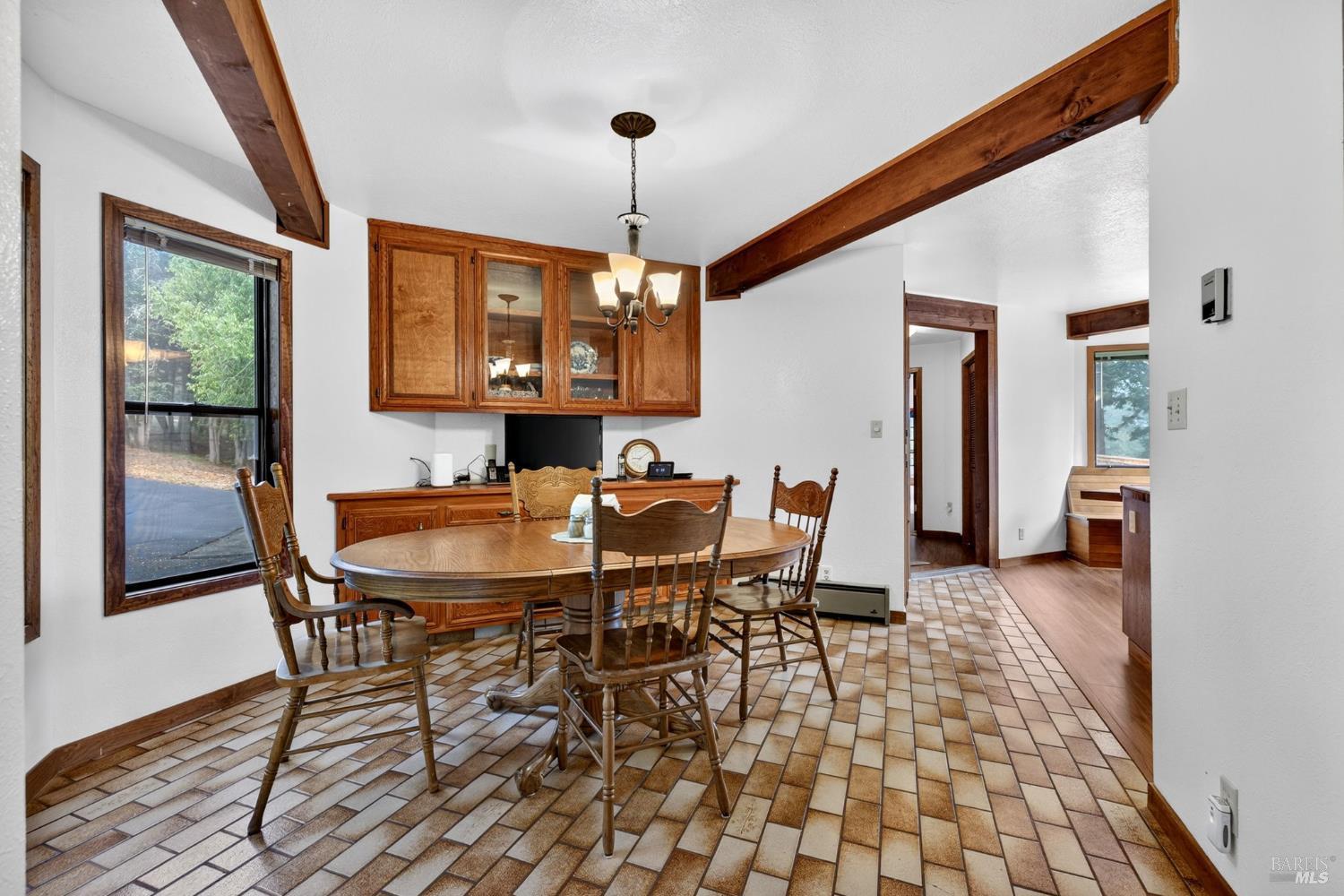 819 Jonive Road Sebastopol CA 95472