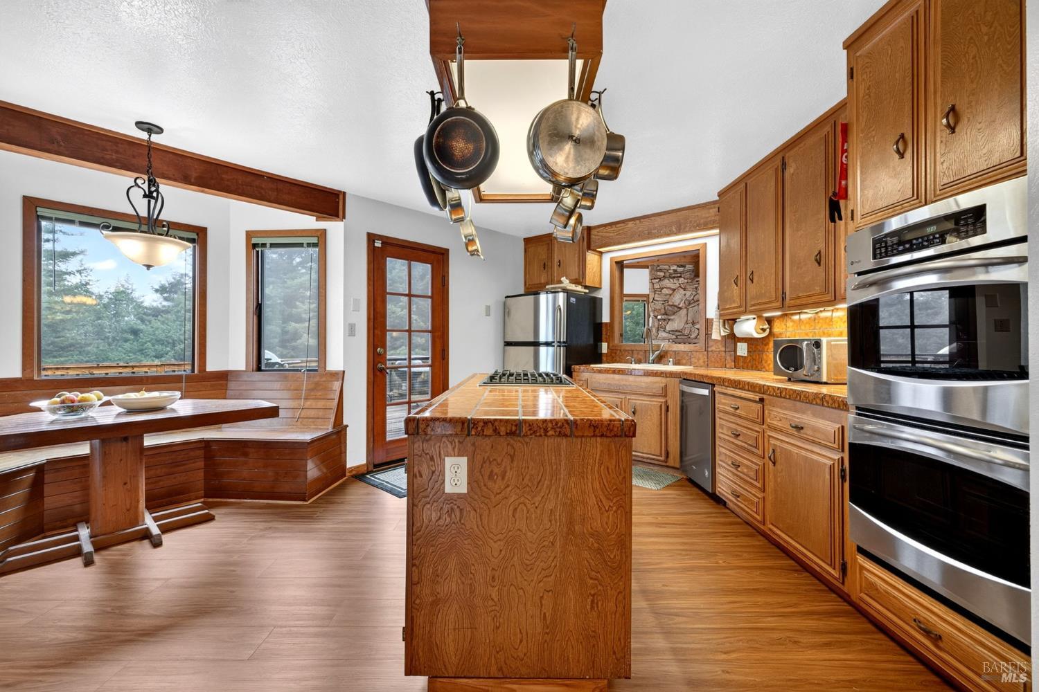 819 Jonive Road Sebastopol CA 95472