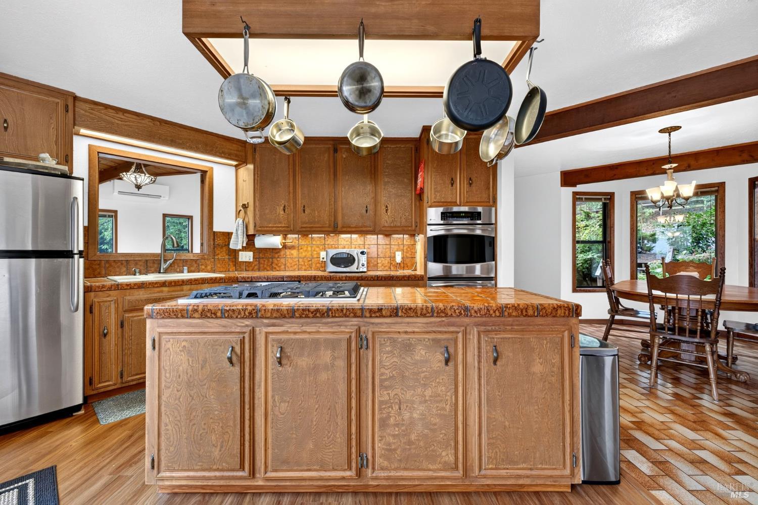 819 Jonive Road Sebastopol CA 95472