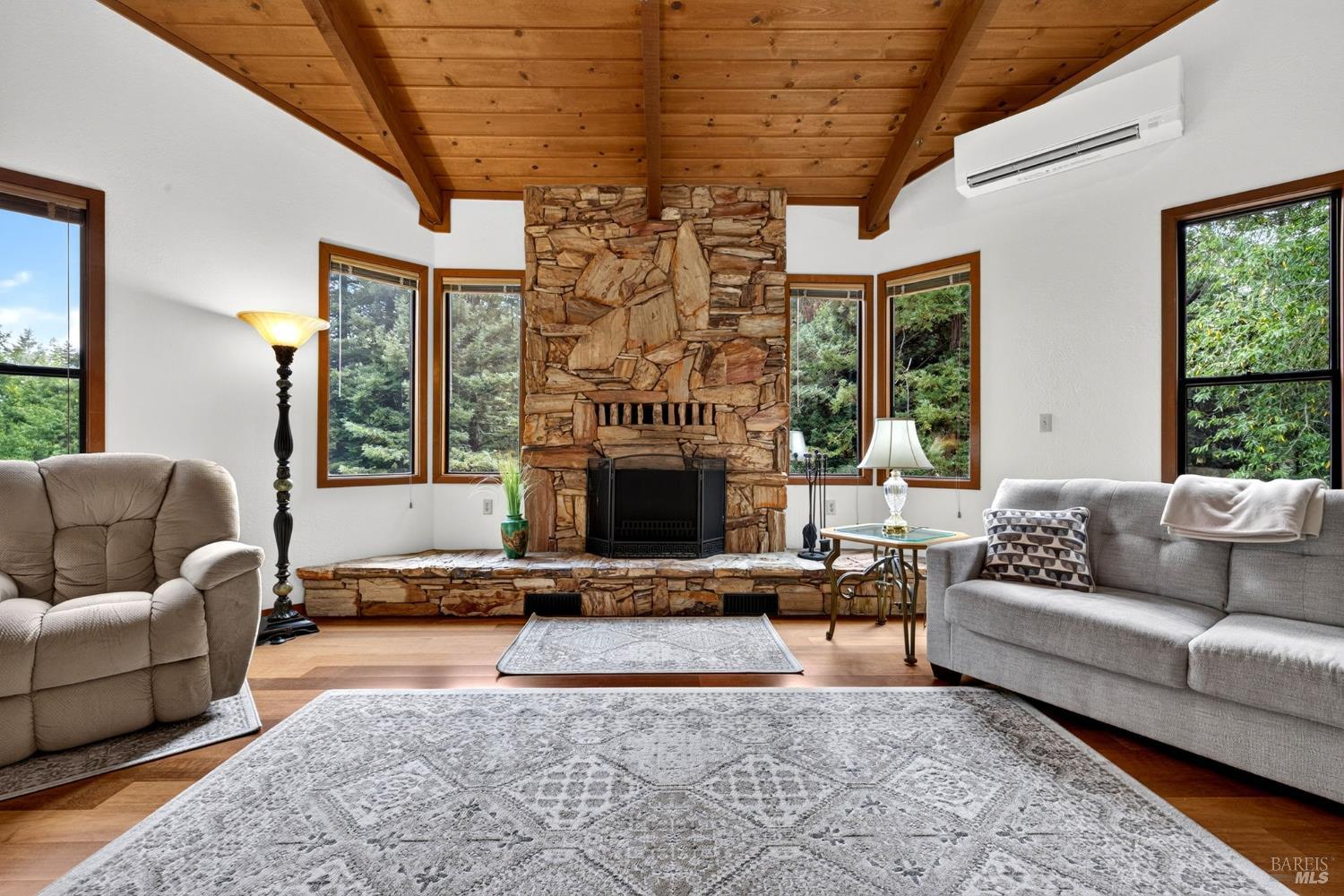 819 Jonive Road Sebastopol CA 95472