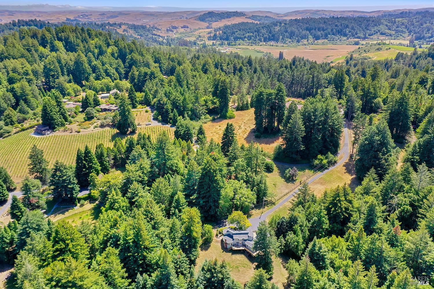 819 Jonive Road Sebastopol CA 95472