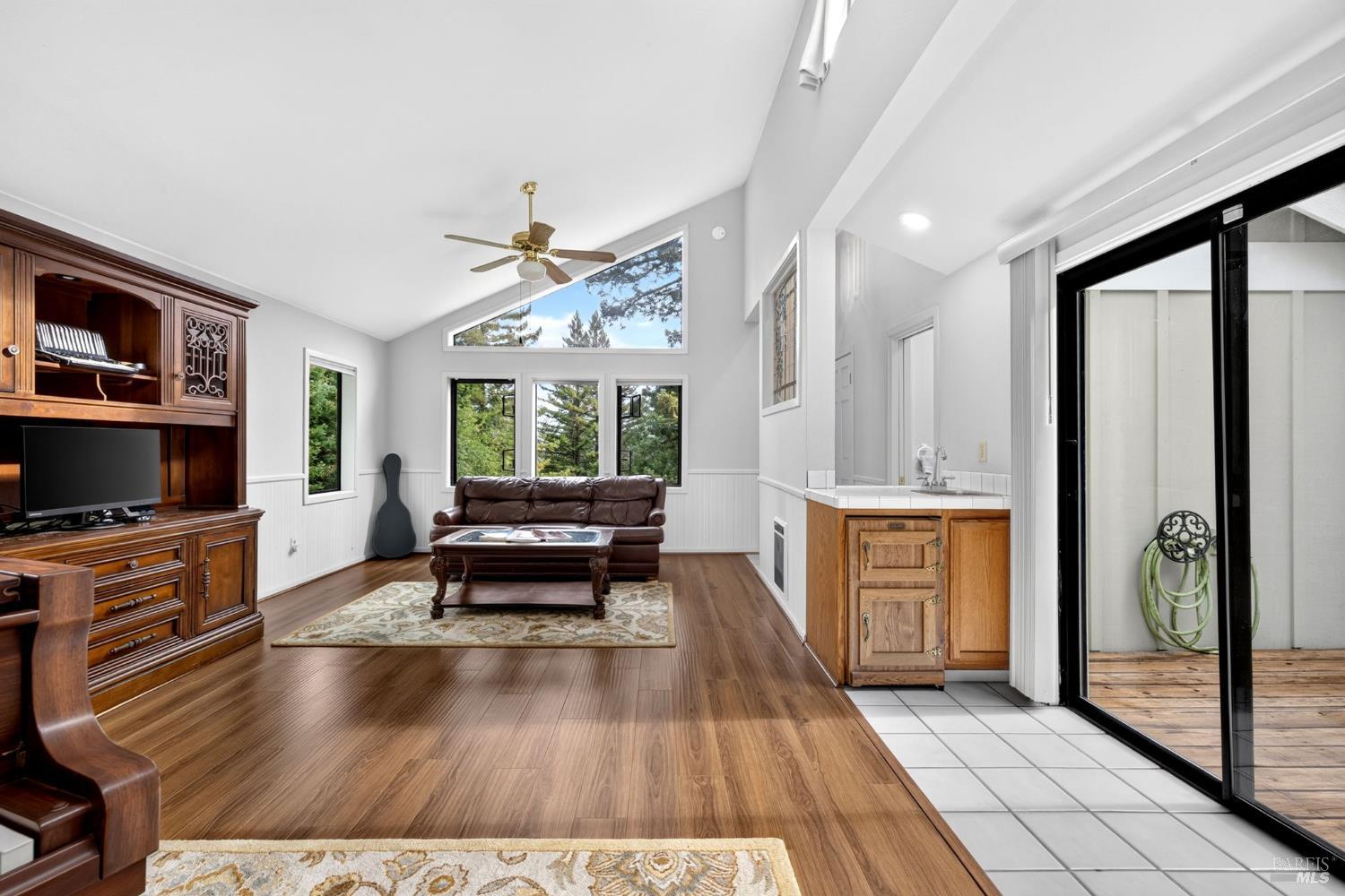 819 Jonive Road Sebastopol CA 95472