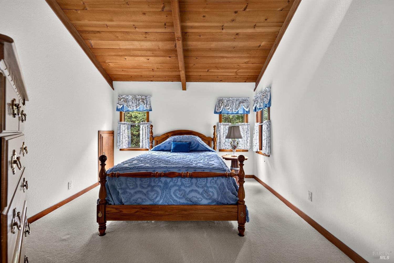 819 Jonive Road Sebastopol CA 95472