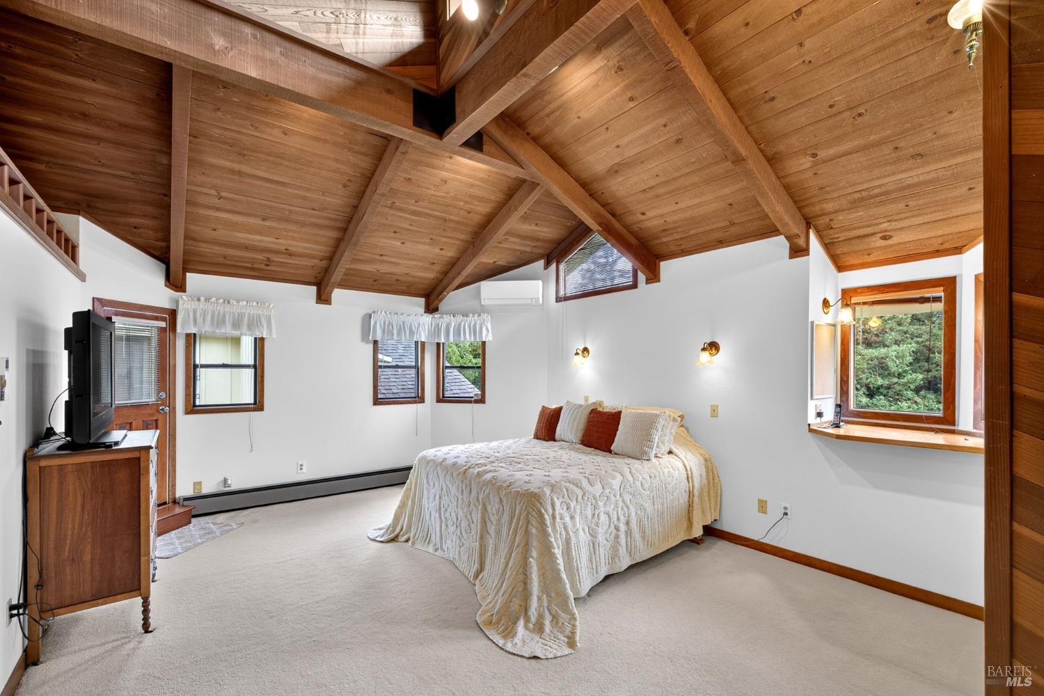 819 Jonive Road Sebastopol CA 95472