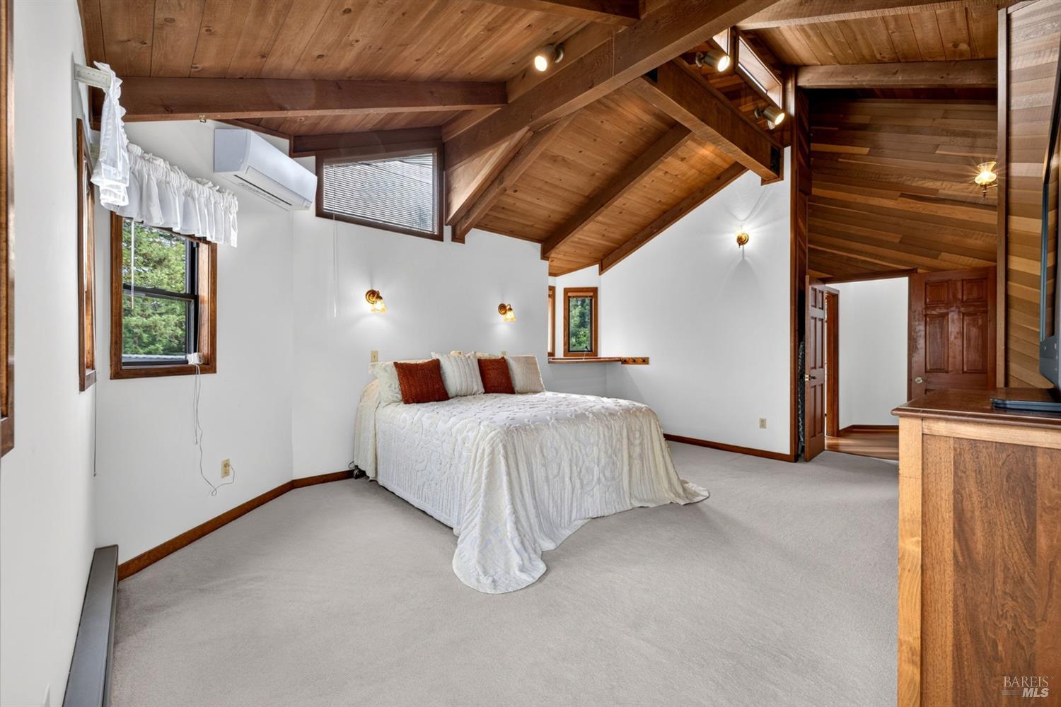 819 Jonive Road Sebastopol CA 95472