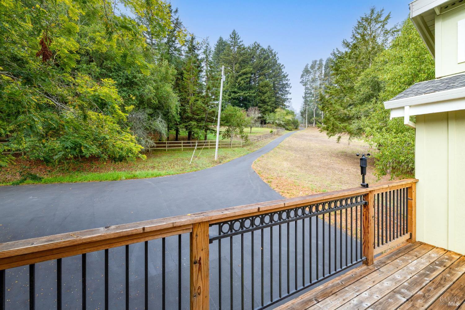 819 Jonive Road Sebastopol CA 95472