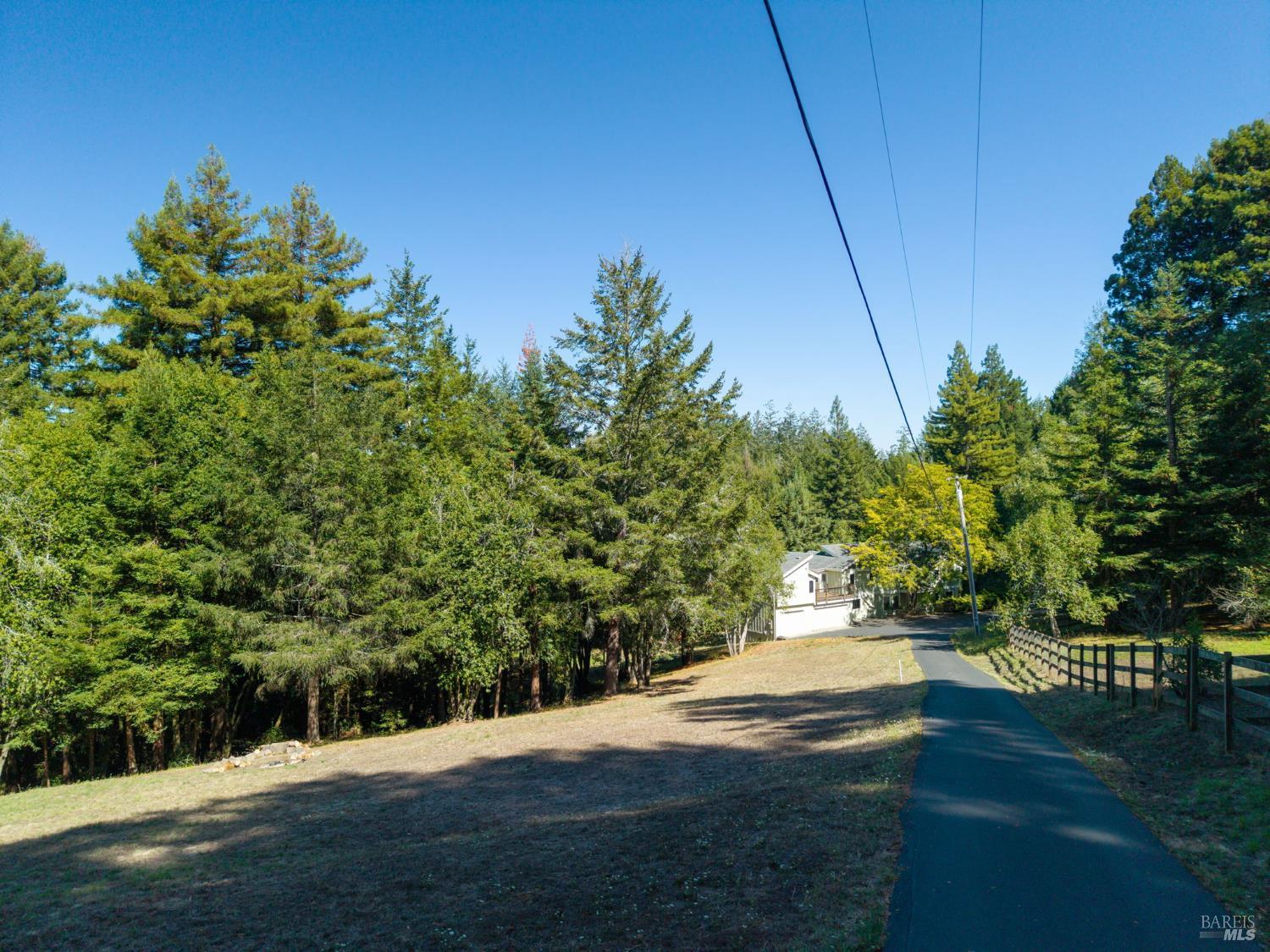 819 Jonive Road Sebastopol CA 95472