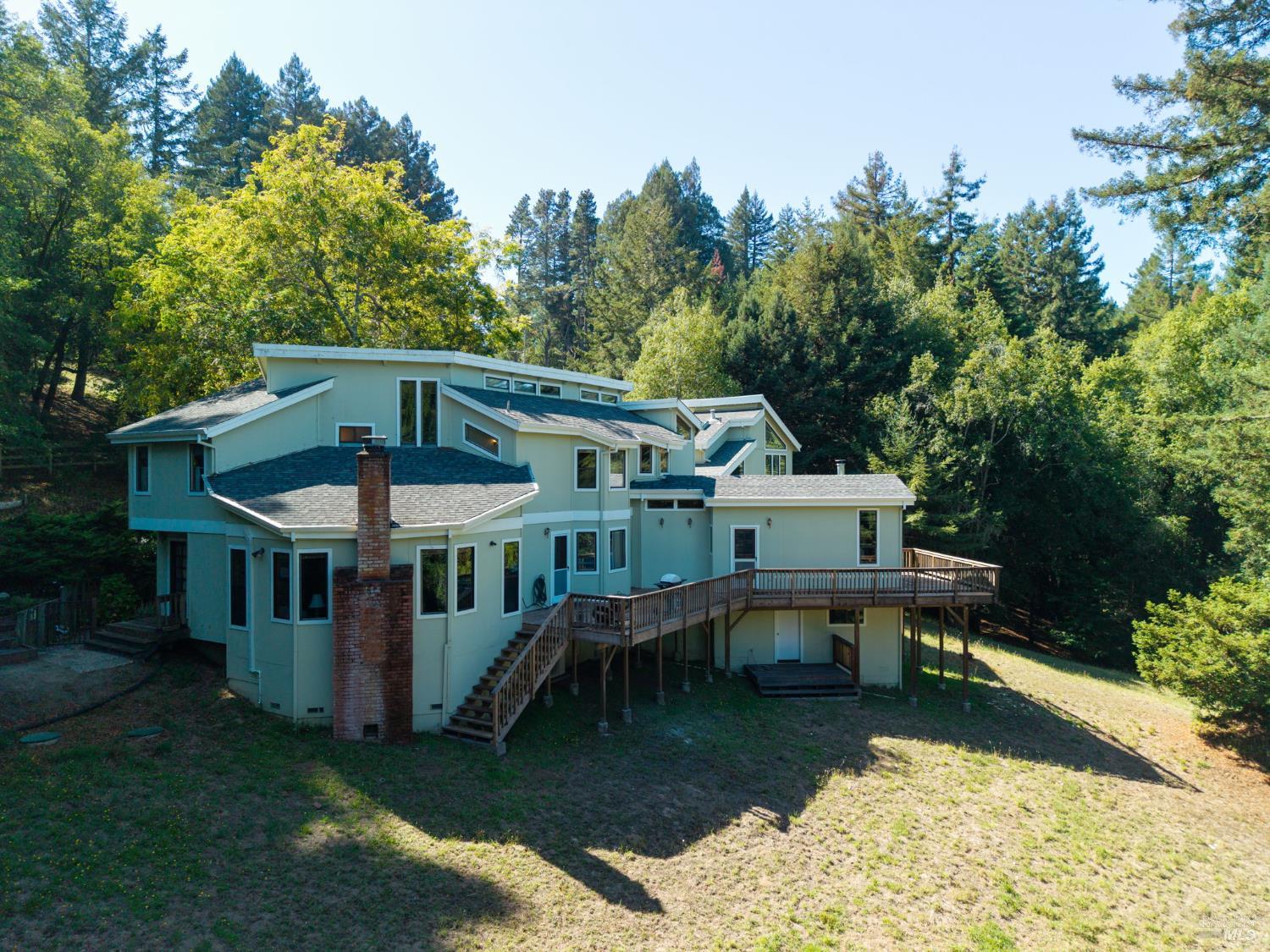 819 Jonive Road Sebastopol CA 95472
