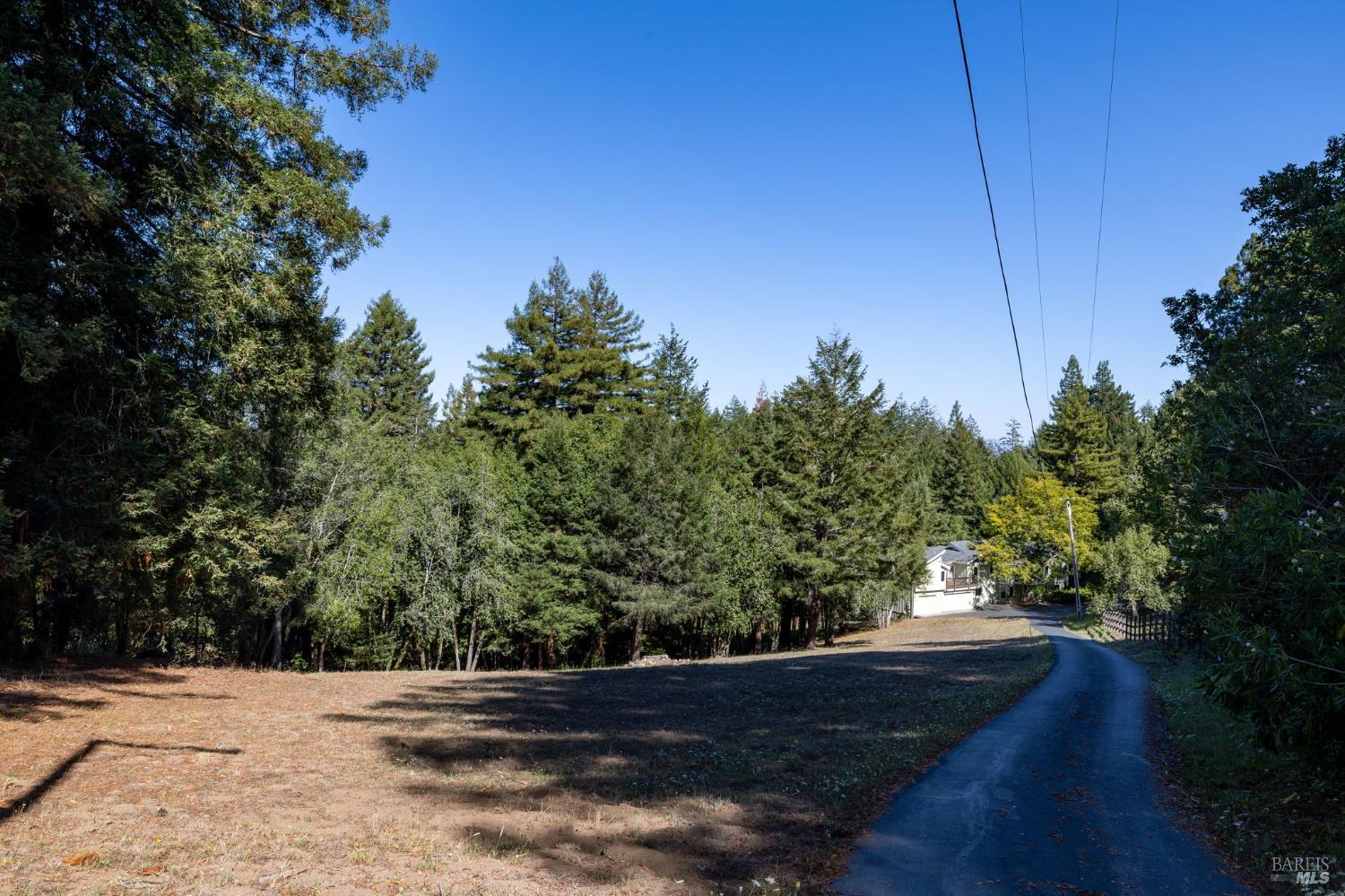 819 Jonive Road Sebastopol CA 95472