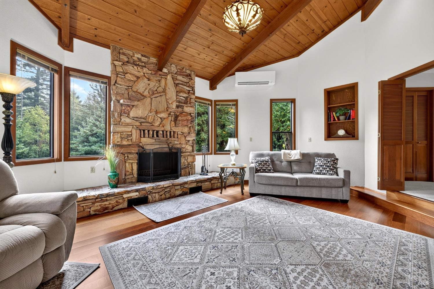 819 Jonive Road Sebastopol CA 95472