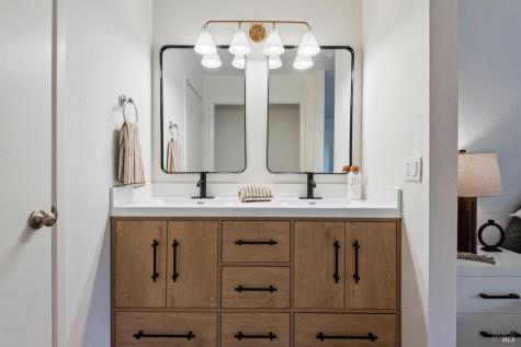 34 Tomahawk Drive San Anselmo CA 94960