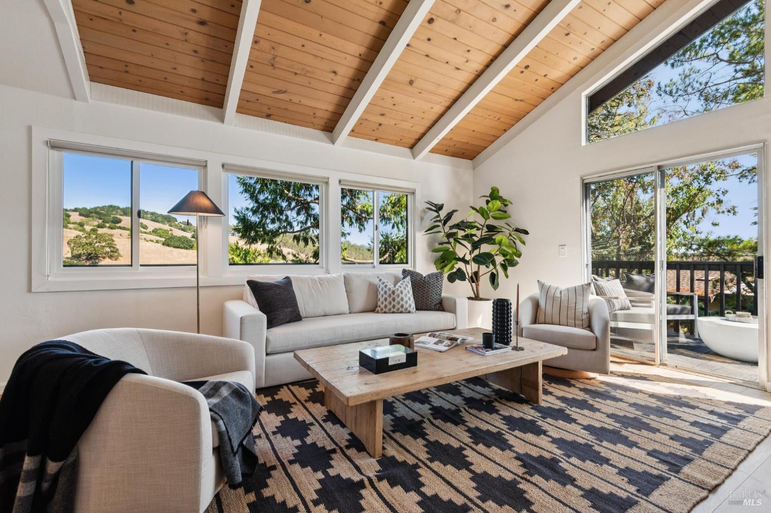 34 Tomahawk Drive San Anselmo CA 94960
