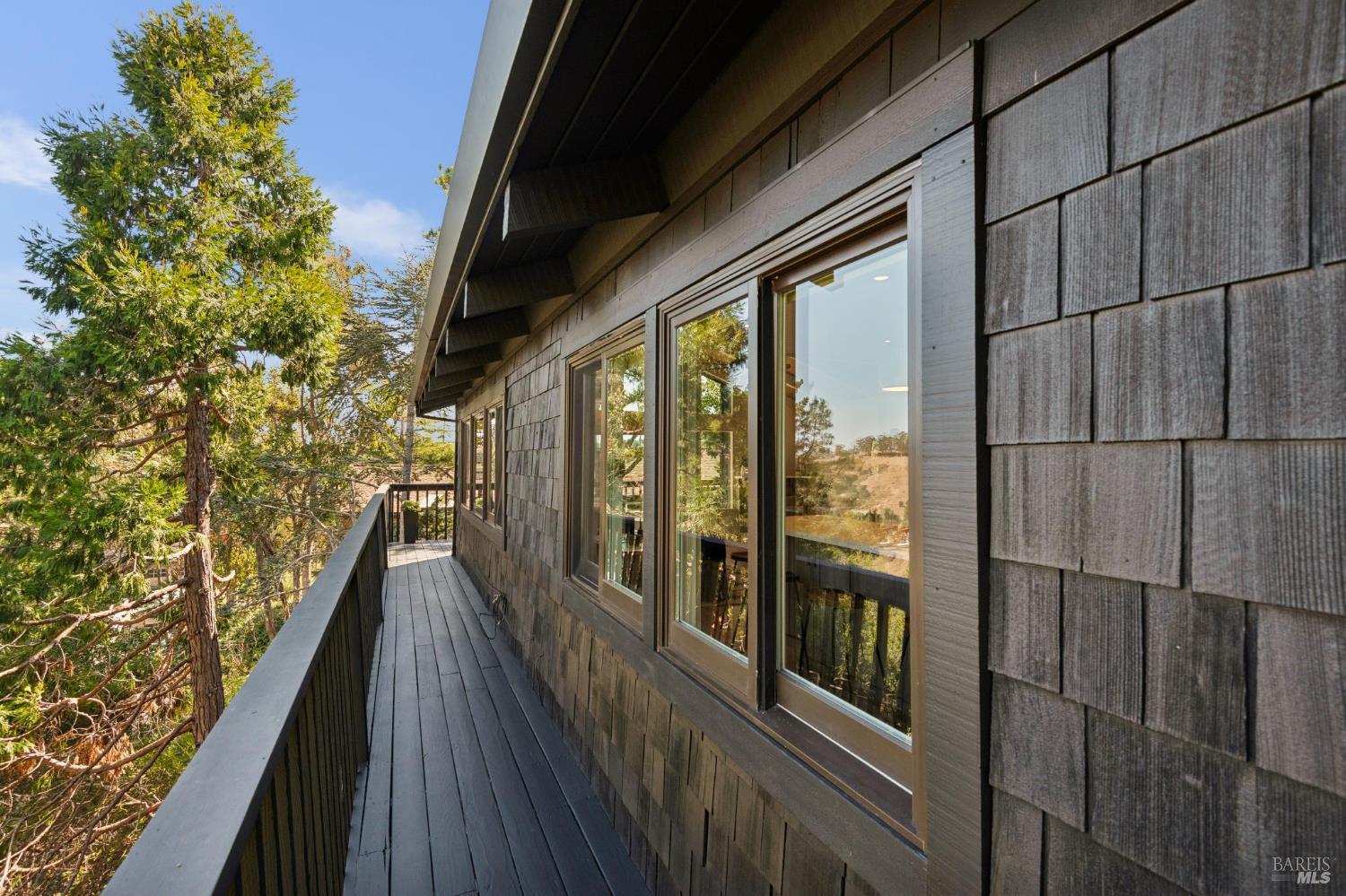 34 Tomahawk Drive San Anselmo CA 94960
