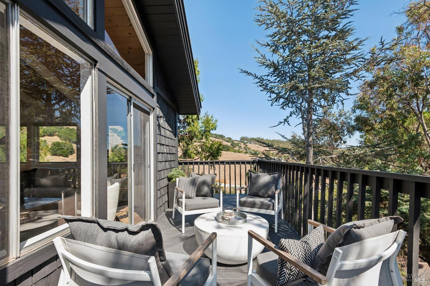 34 Tomahawk Drive San Anselmo CA 94960