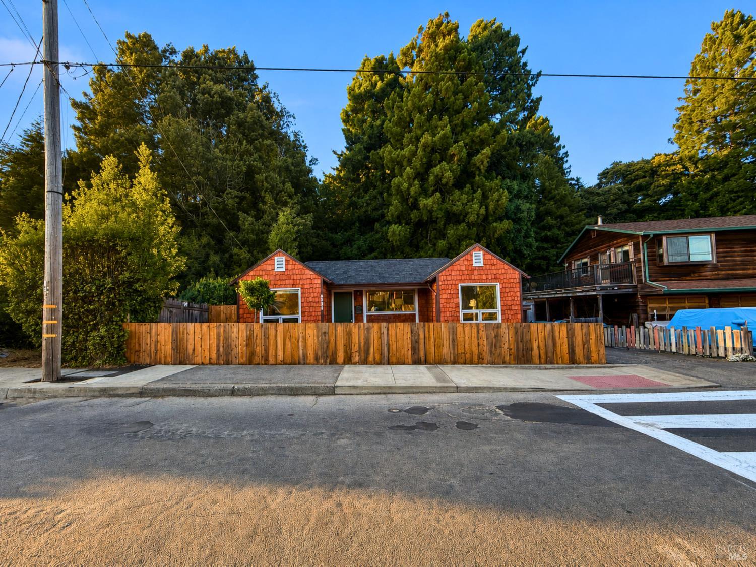 1021 Cedar Street Fort Bragg CA 95437