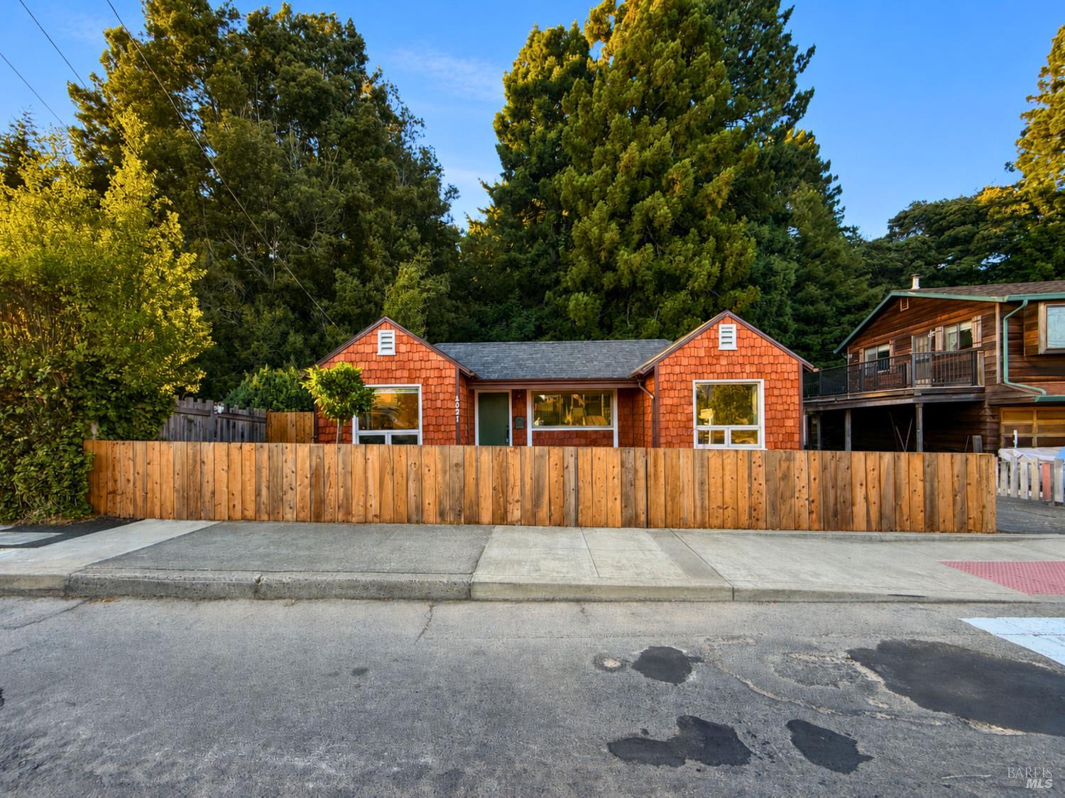 1021 Cedar Street Fort Bragg CA 95437
