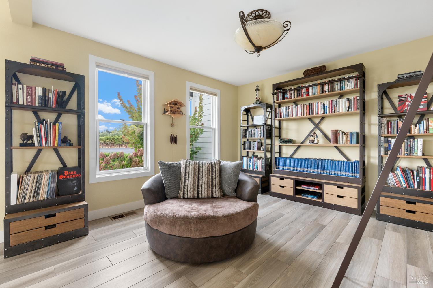 1626 Abramson Road Santa Rosa CA 95401