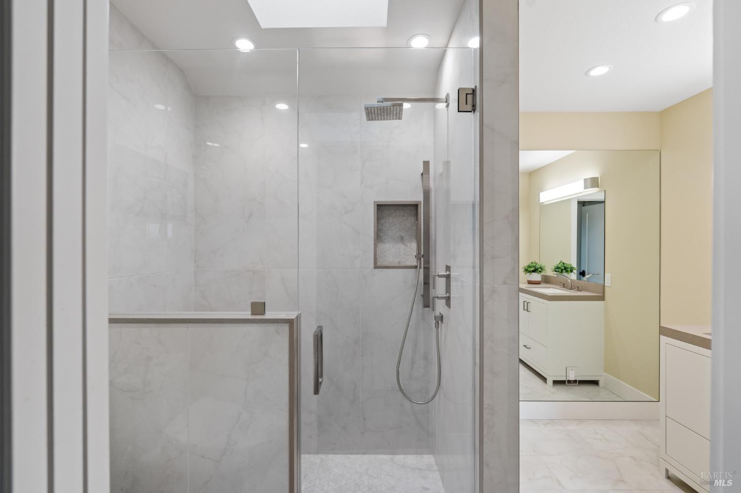 1626 Abramson Road Santa Rosa CA 95401