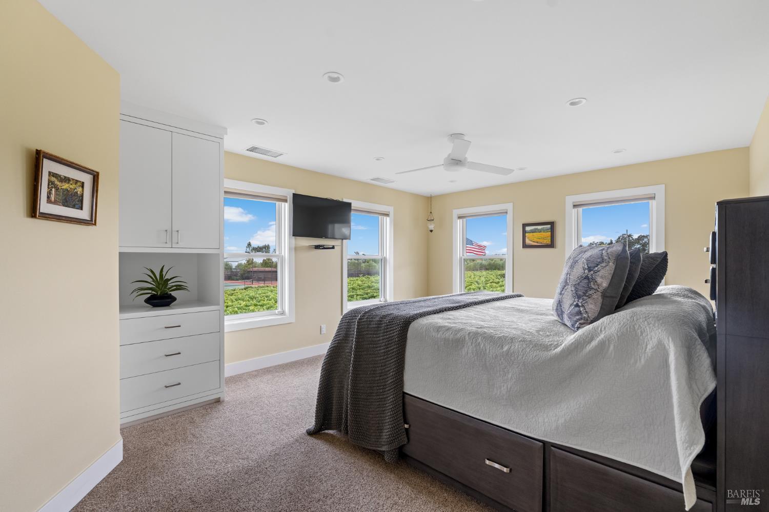 1626 Abramson Road Santa Rosa CA 95401