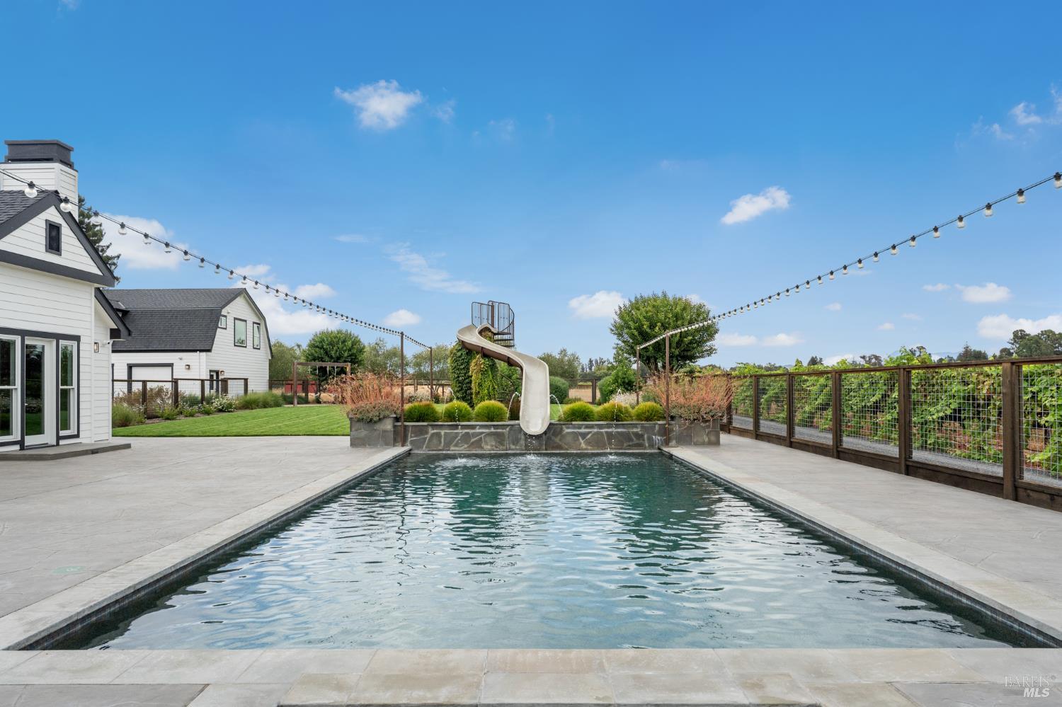 1626 Abramson Road Santa Rosa CA 95401
