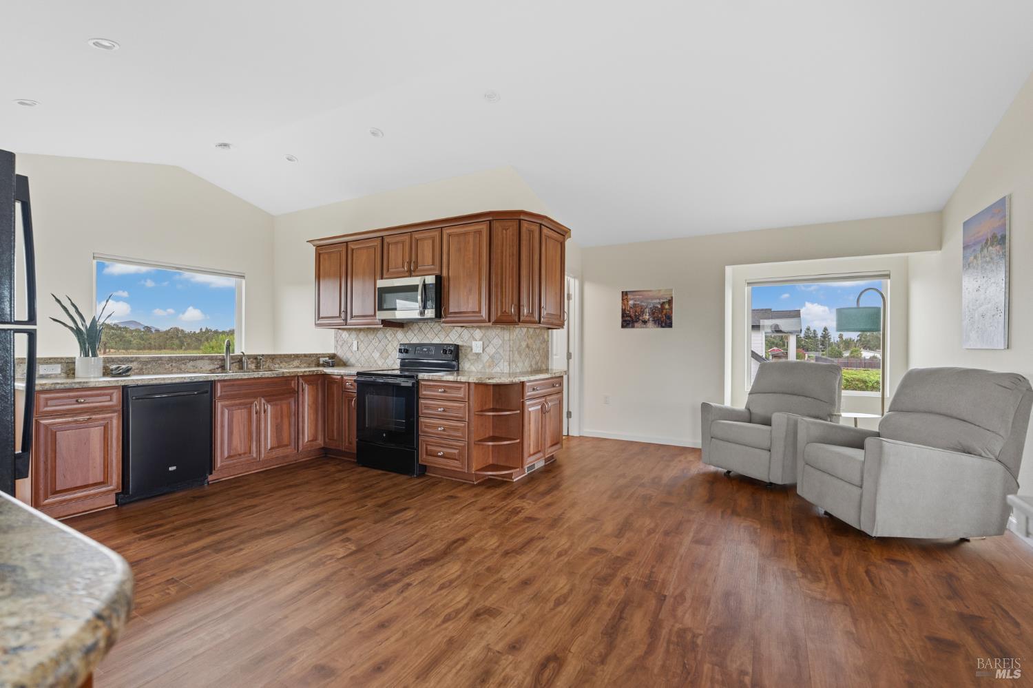 1626 Abramson Road Santa Rosa CA 95401