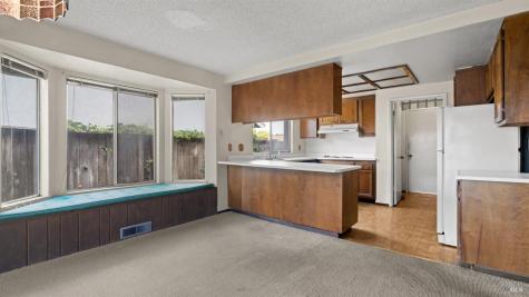 1917 Clydesdale Way Petaluma CA 94954