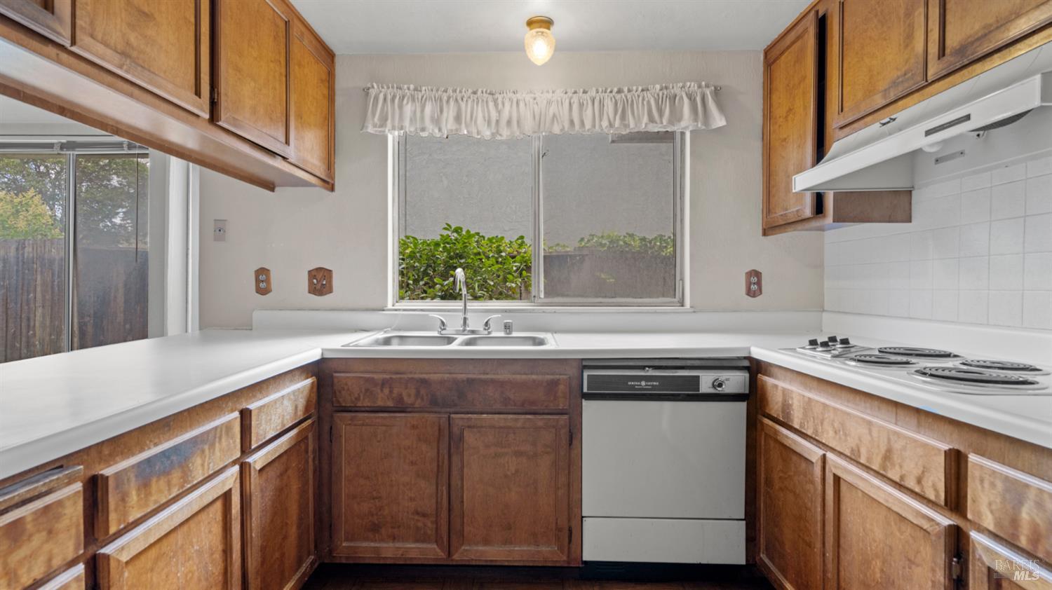 1917 Clydesdale Way Petaluma CA 94954
