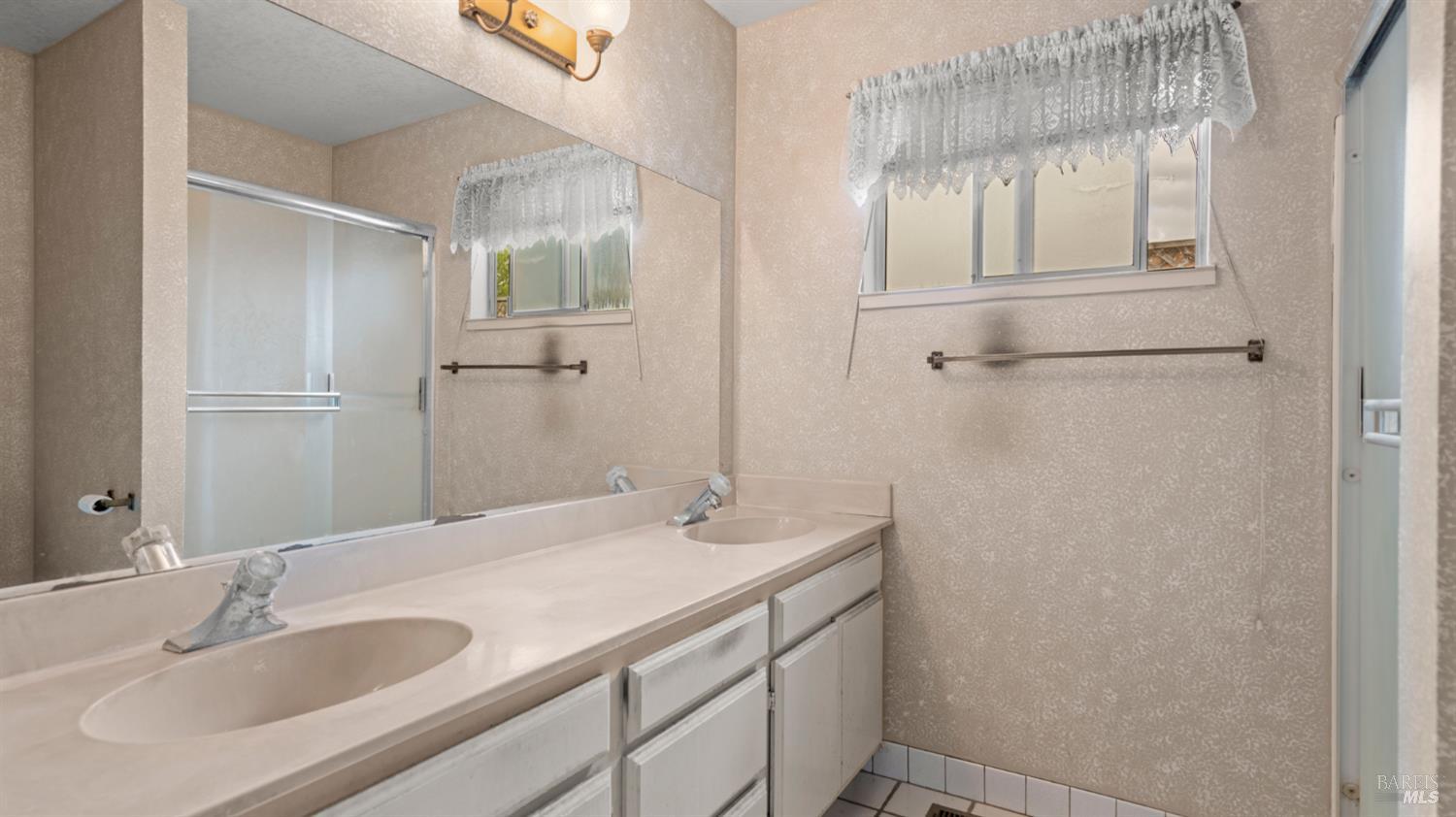 1917 Clydesdale Way Petaluma CA 94954