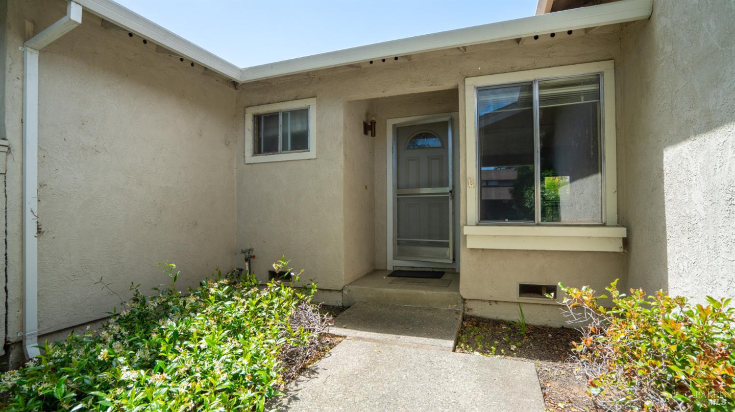 1917 Clydesdale Way Petaluma CA 94954