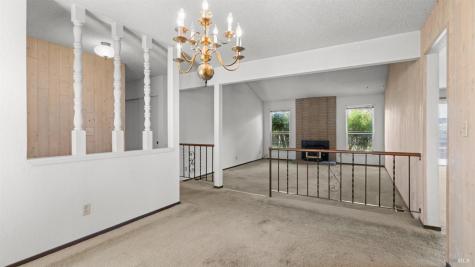 1917 Clydesdale Way Petaluma CA 94954