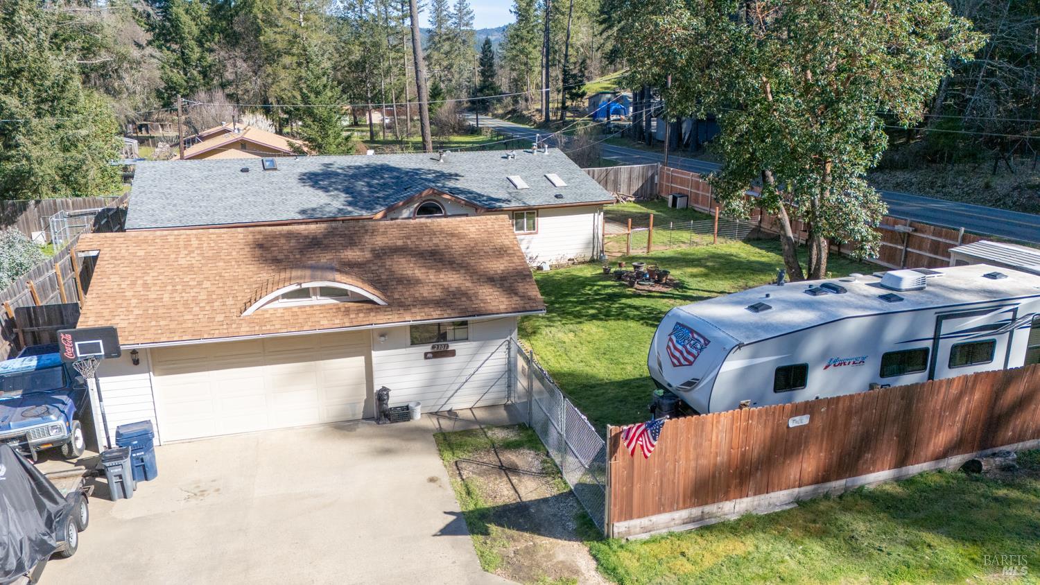 2301 North Road Laytonville CA 95454