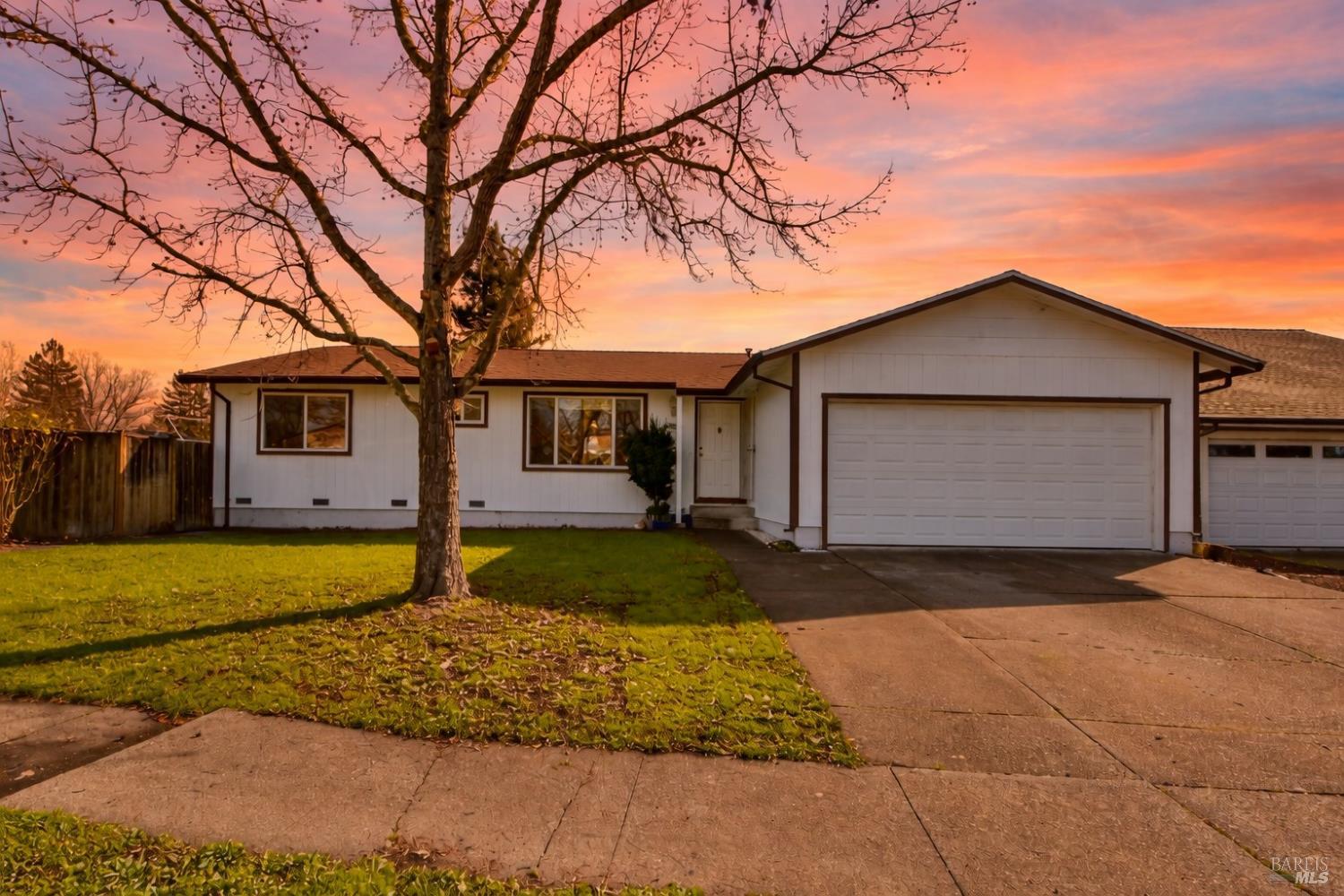 5036 Algiers Avenue Santa Rosa CA 95409