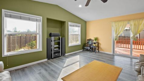 5036 Algiers Avenue Santa Rosa CA 95409