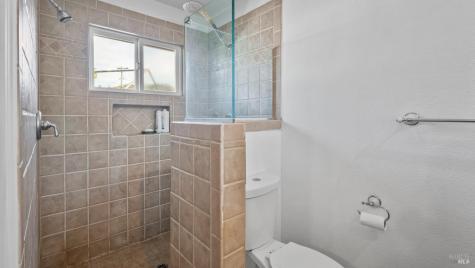 5036 Algiers Avenue Santa Rosa CA 95409