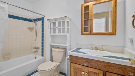 5036 Algiers Avenue Santa Rosa CA 95409