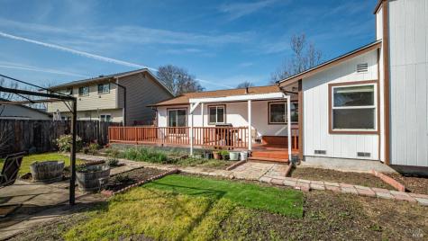 5036 Algiers Avenue Santa Rosa CA 95409