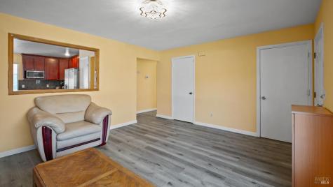 5036 Algiers Avenue Santa Rosa CA 95409