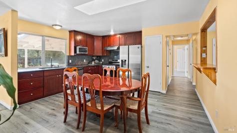 5036 Algiers Avenue Santa Rosa CA 95409