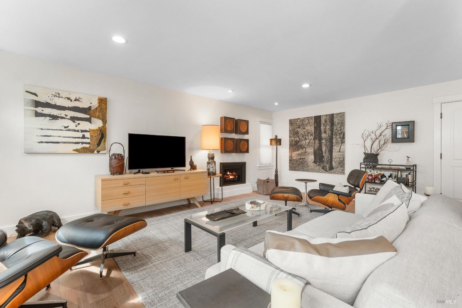 794 Heather Lane Sonoma CA 95476