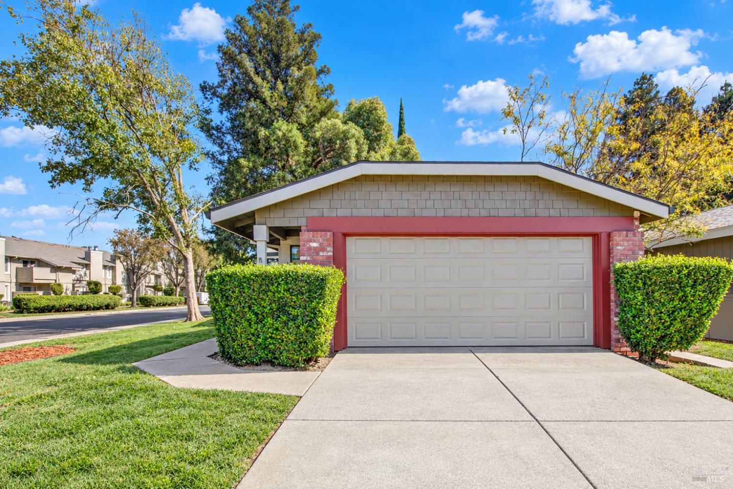 100 Old Glory Lane Vacaville CA 95687