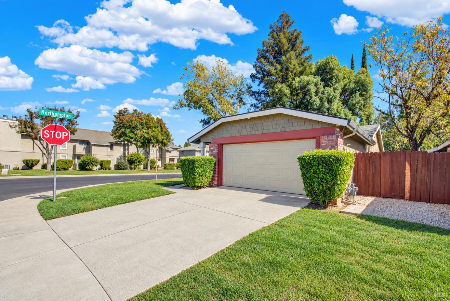 100 Old Glory Lane Vacaville CA 95687