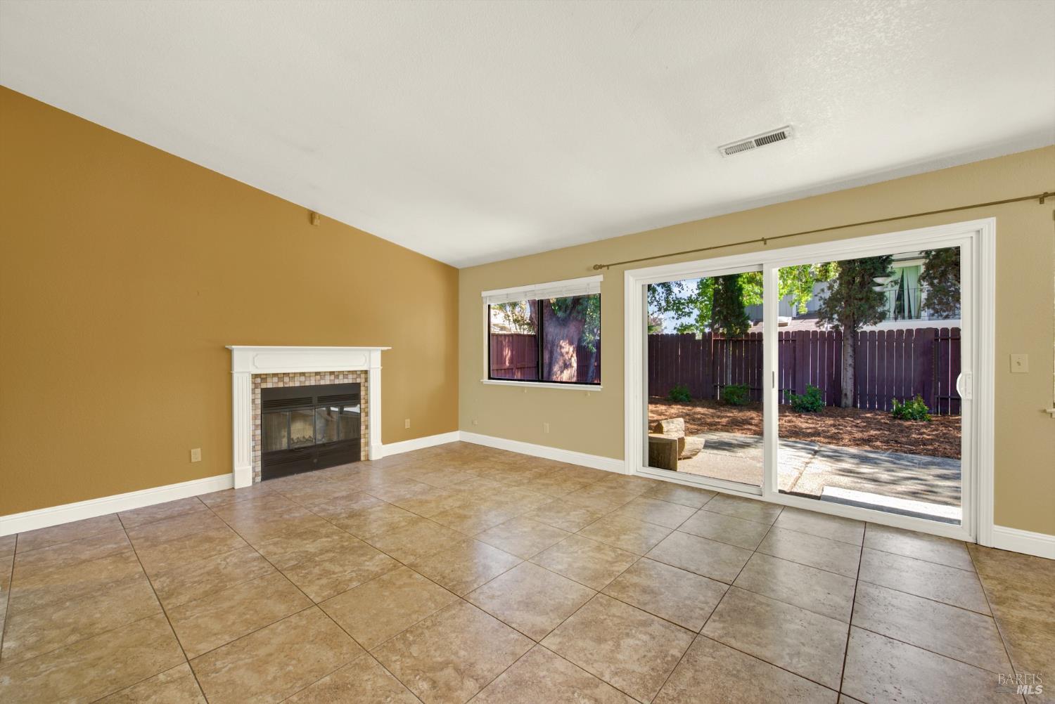 100 Old Glory Lane Vacaville CA 95687