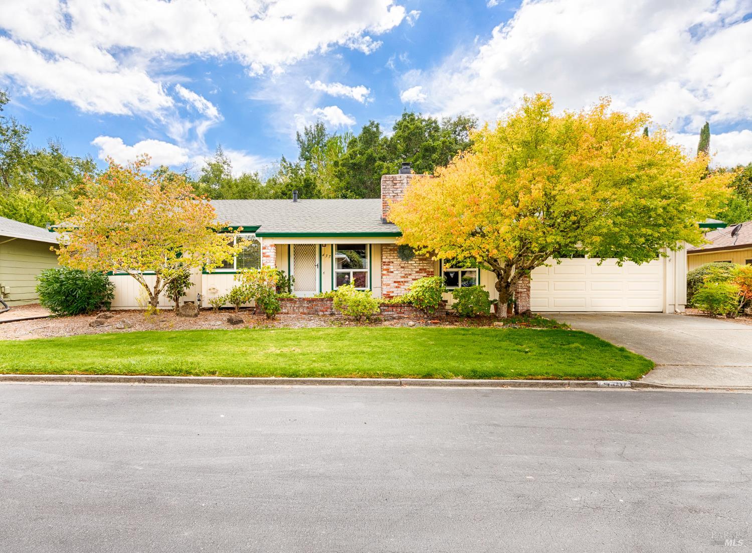 435 Meadowgreen Drive Santa Rosa CA 95409