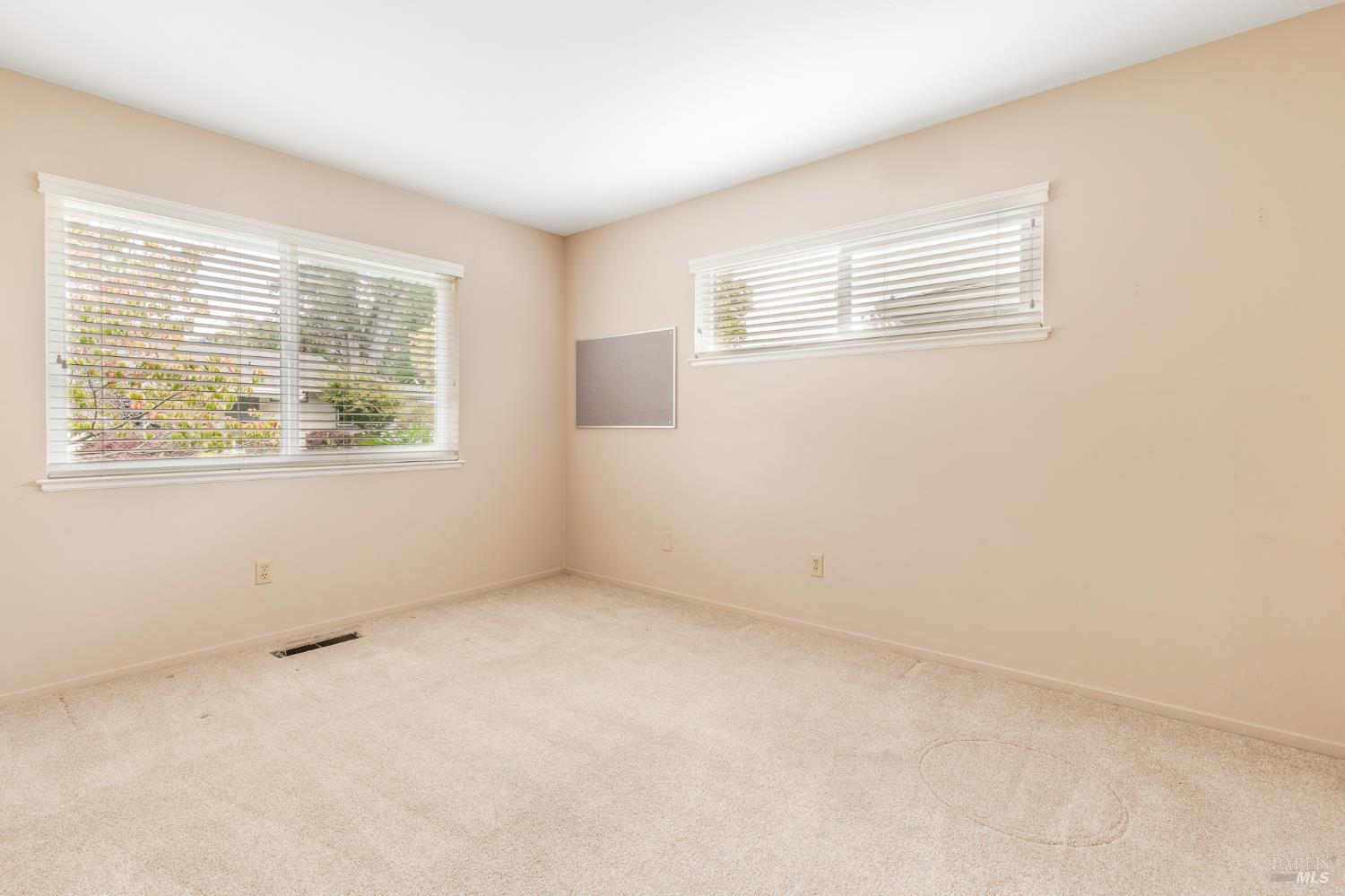 435 Meadowgreen Drive Santa Rosa CA 95409