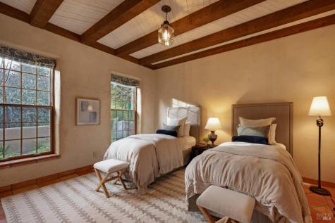 77 Oso Trail Glen Ellen CA 95442