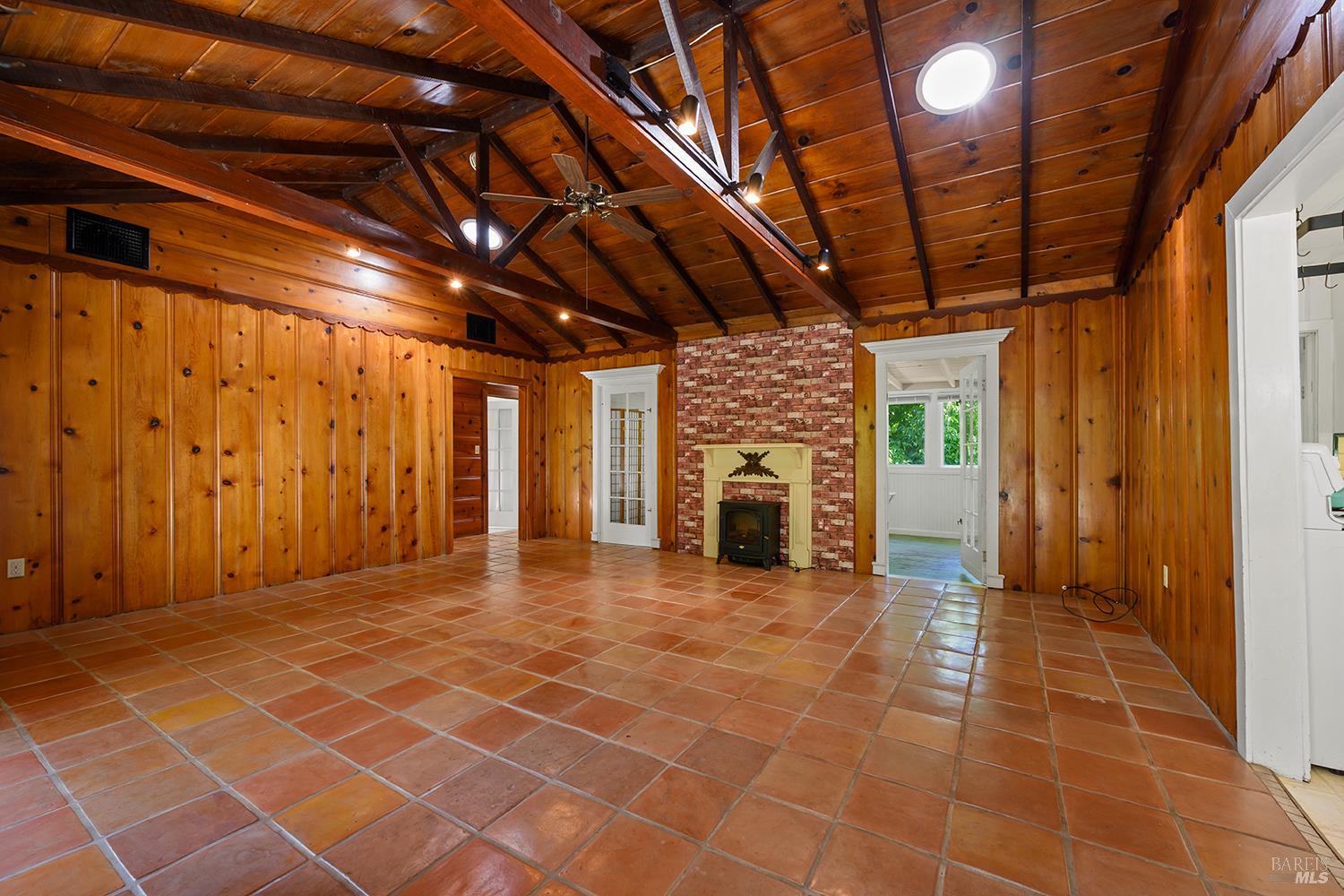 10590 Grays Road Forestville CA 95436