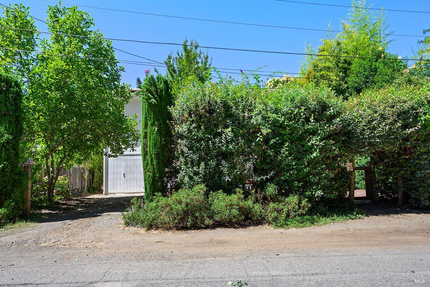 10590 Grays Road Forestville CA 95436