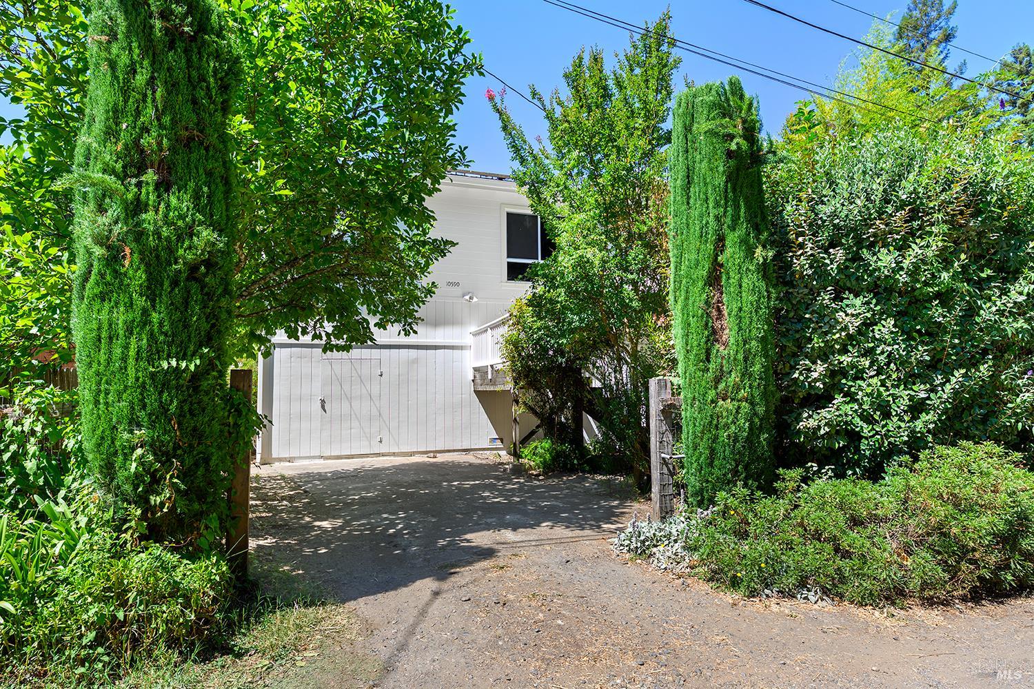 10590 Grays Road Forestville CA 95436